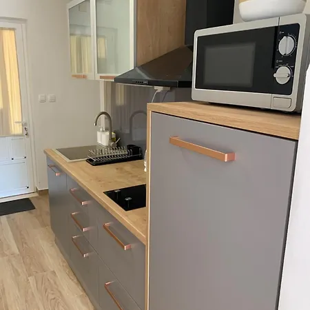 Fragola 3 Apartment Doli